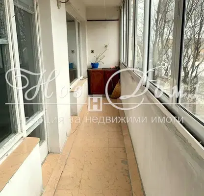Снимка 3 — Многостаен апартамент във Варна, Левски 1