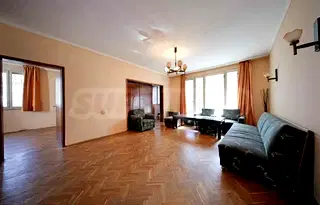 Многостаен апартамент в София, Лозенец