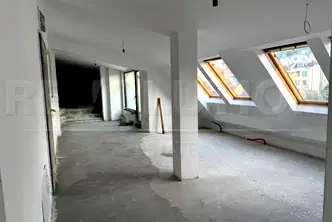 Многостаен апартамент в София, Лозенец