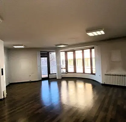 Photo 2 — Spacious 4-room apartment in Lozenets with a view of Yuzhen Park