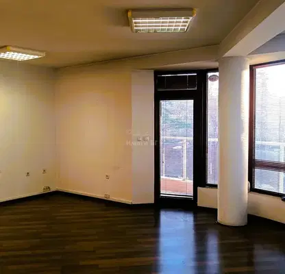 Photo 3 — Spacious 4-room apartment in Lozenets with a view of Yuzhen Park