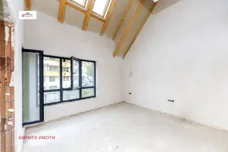 Многостаен апартамент в София, Лозенец