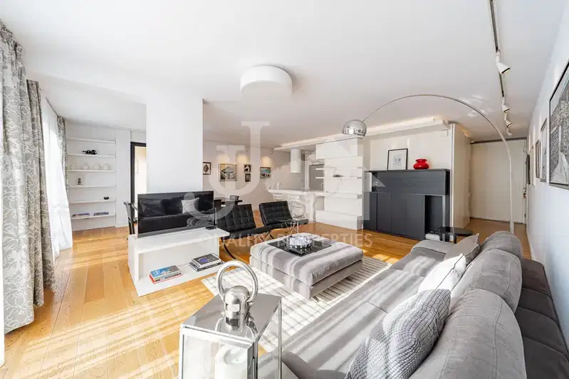 4-bedroom apartment in Sofiya, Lozenec