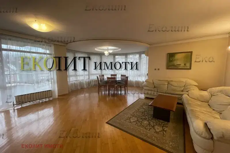 4-bedroom apartment in Sofiya, Lozenec