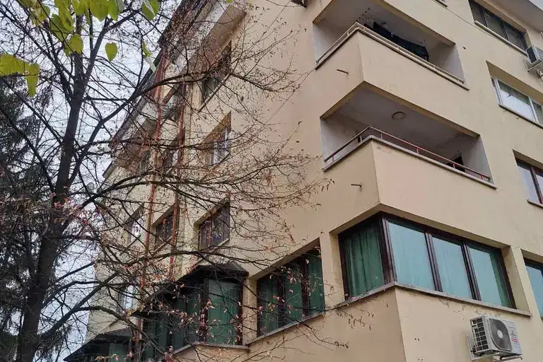Многостаен апартамент в София, Лозенец
