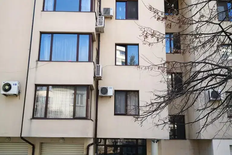 Многостаен апартамент в София, Лозенец