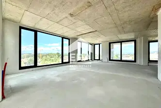 Многостаен апартамент в София, Лозенец
