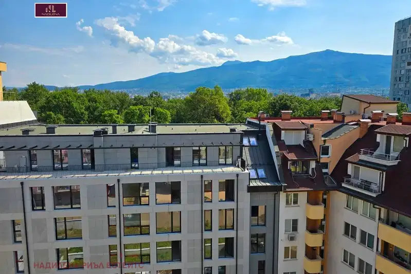 4-bedroom apartment in Sofiya, Lozenec