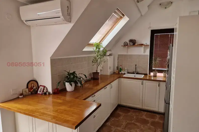 4-bedroom apartment in Sofiya, Gyrdova Glava