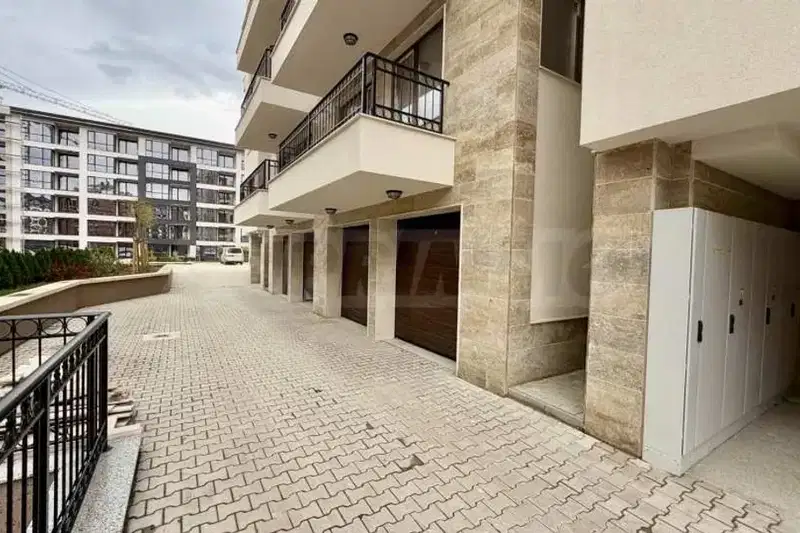 4-bedroom apartment in Sofiya, Malinova Dolina