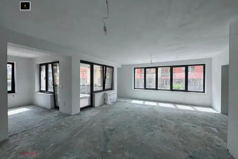 4-bedroom apartment in Sofiya, Manastirski Livadi
