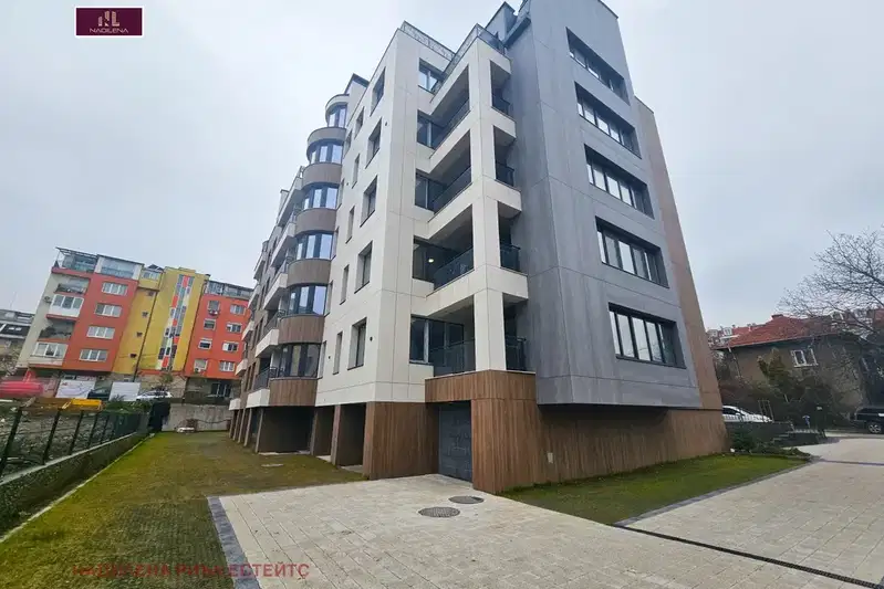 4-bedroom apartment in Sofiya, Manastirski Livadi