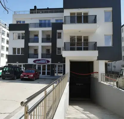Снимка 4 — Многостаен апартамент във Варна, Младост 2