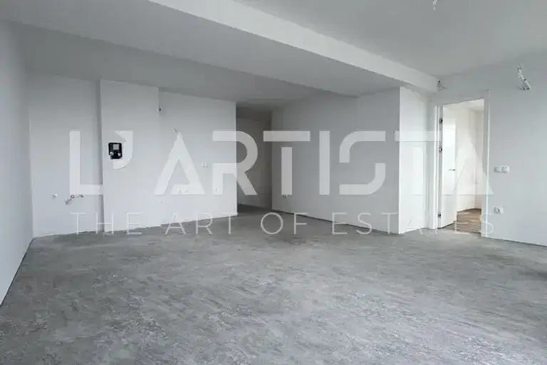 4-bedroom apartment in Sofiya, Mladost 4