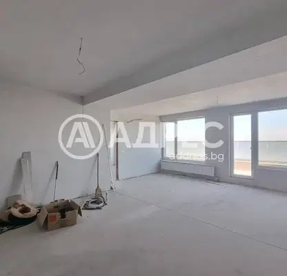 Photo 3 — Large 4-room apartment in Mladost 4 with parking space