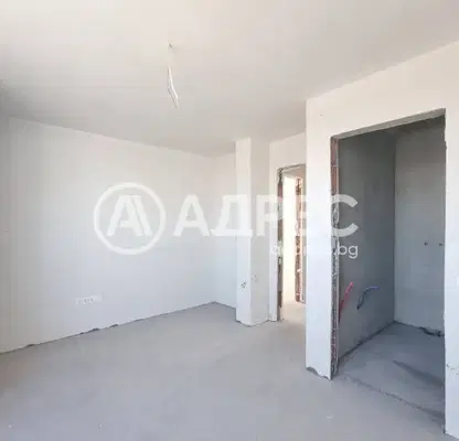 Photo 3 — 4-bedroom apartment in Sofiya, Mladost 4