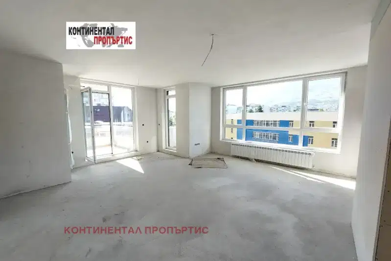 Многостаен апартамент в София, Младост 4