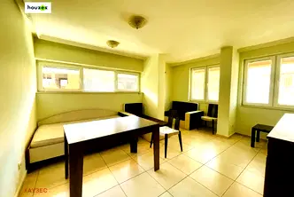 Многостаен апартамент в София, Оборище