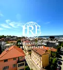 Многостаен апартамент във Варна, Операта