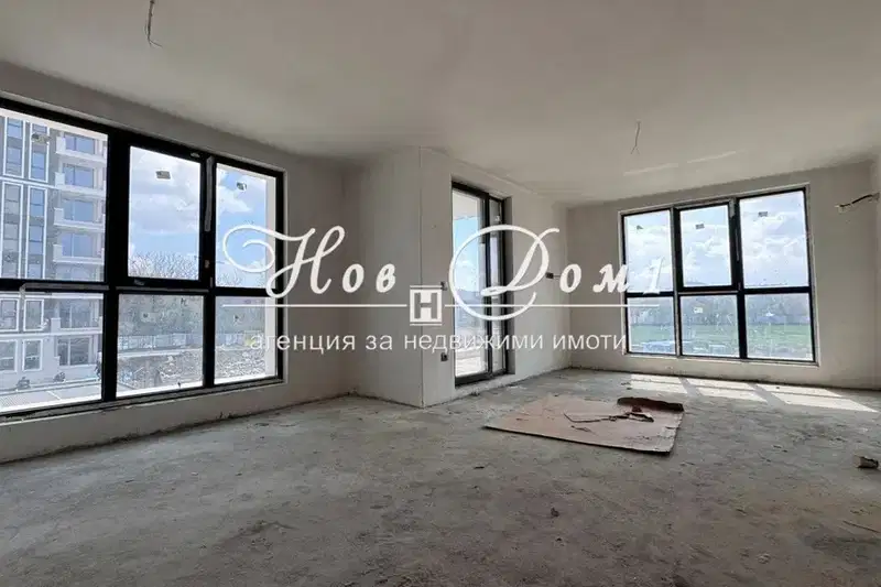 4-bedroom apartment in Plovdiv, Ostromila