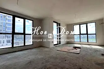 Тристаен апартамент с три изложени в Каменица 2, Пловдив