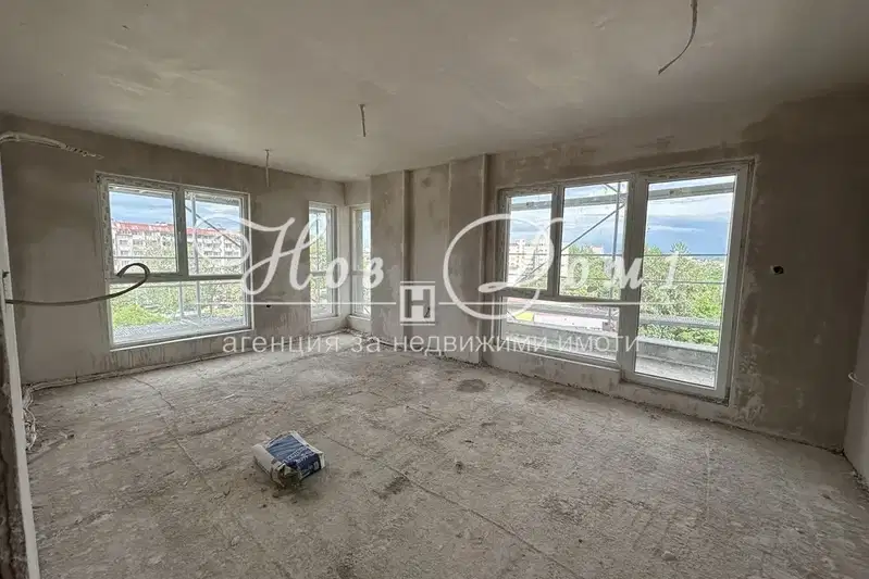 4-bedroom apartment in Plovdiv, Ostromila
