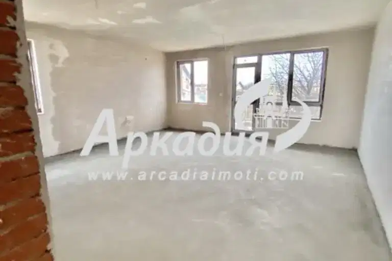 4-bedroom apartment in Plovdiv, Ostromila