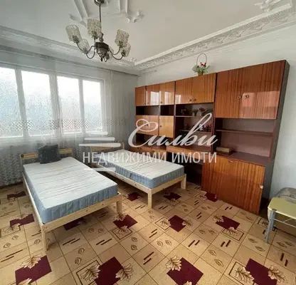 Снимка 5 — Многостаен апартамент в Шумен, Пазара