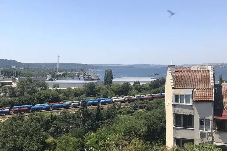 4-bedroom apartment in Varna, Pogrebi