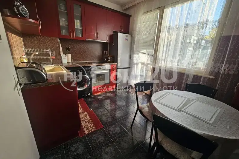 4-bedroom apartment in Varna, Pogrebi