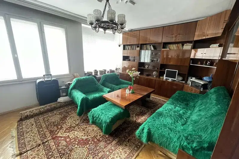 Многостаен апартамент в Шумен, Пожарната