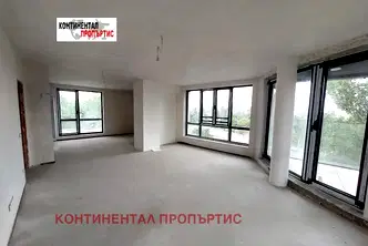 Многостаен апартамент в София, Редута