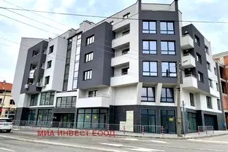 Многостаен апартамент във Враца, Река Лева