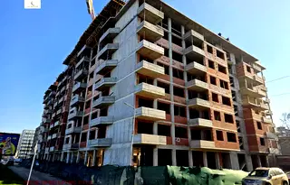 Многостаен апартамент в Русе, Родина 1