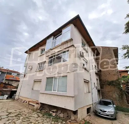 Photo 2 — 4-bedroom apartment in Благоев, Широк център