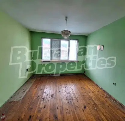 Photo 4 — 4-bedroom apartment in Благоев, Широк център