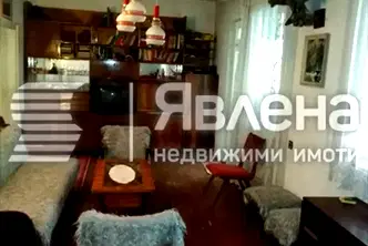 Многостаен апартамент в Благоев, Широк център