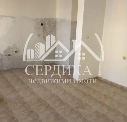 Снимка 3 — Многостаен апартамент в Благоев, Широк център