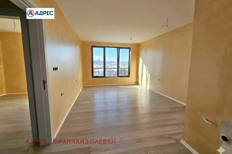 Многостаен апартамент в Плевен, Широк център