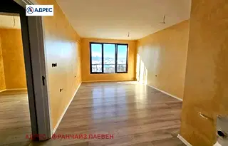 Многостаен апартамент в Плевен, Широк център