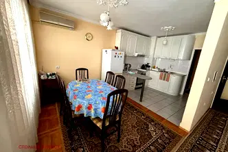 Многостаен апартамент в Русе, Широк център