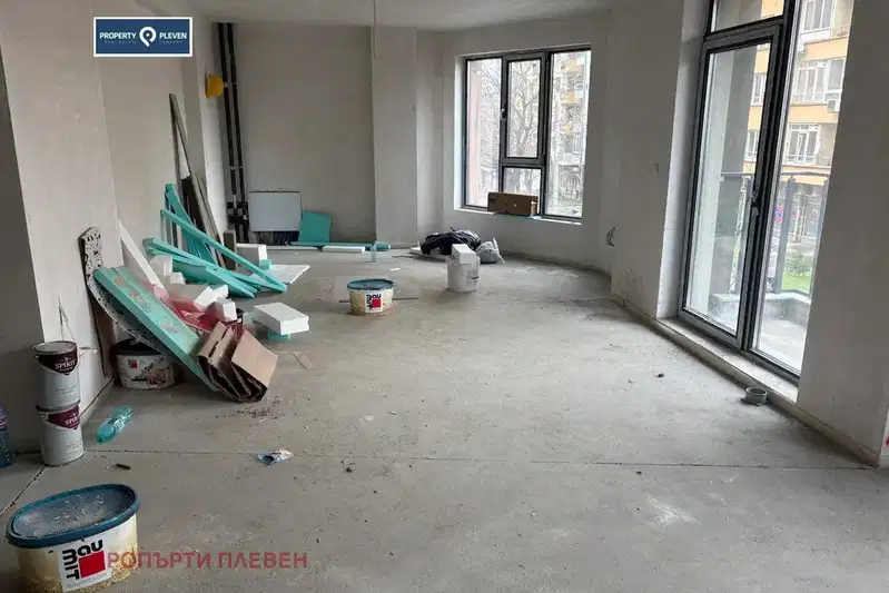 Многостаен апартамент в Плевен, Широк център
