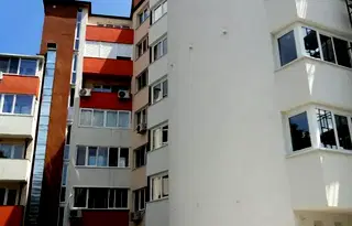 Многостаен апартамент в Русе, Широк център