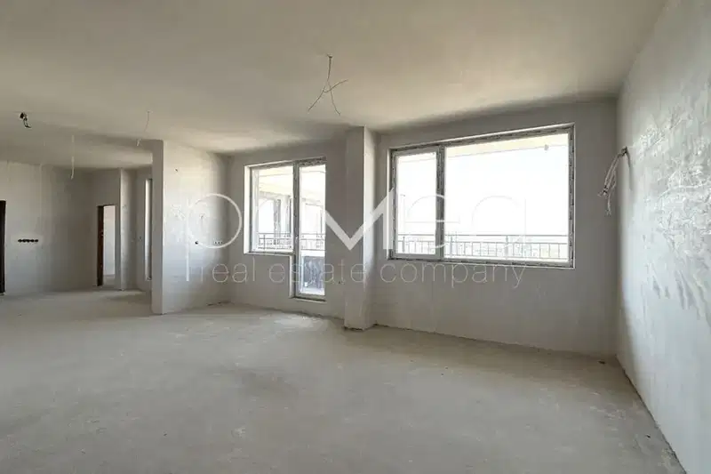 4-bedroom apartment in Burgas, Slaveikov