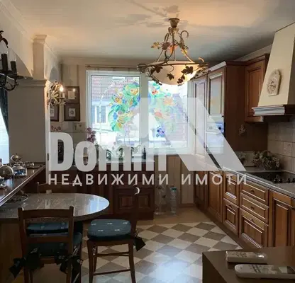 Снимка 2 — Многостаен апартамент във Варна, Спортна зала
