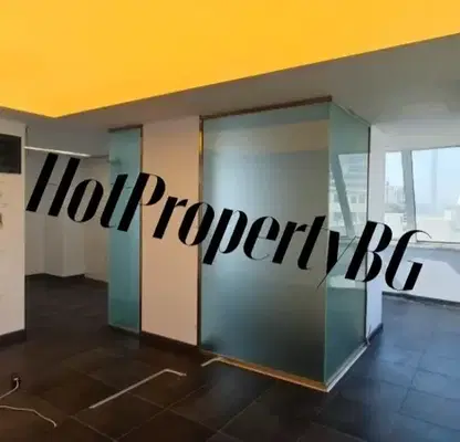 Снимка 3 — 4-стаен апартамент с две тераси и морска панорама в Спортна зала, Варна