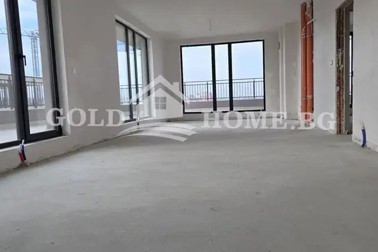 4-bedroom apartment in Plovdiv, Trakiya