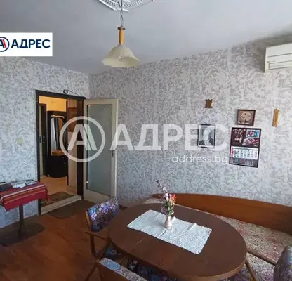 Снимка 3 — Многостаен апартамент в Раз, Варош