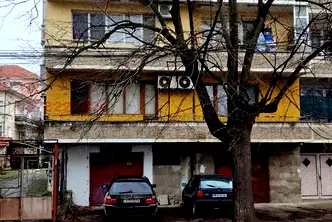 Многостаен апартамент в Раз, Варош