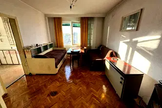 Многостаен апартамент в Раз, Варош